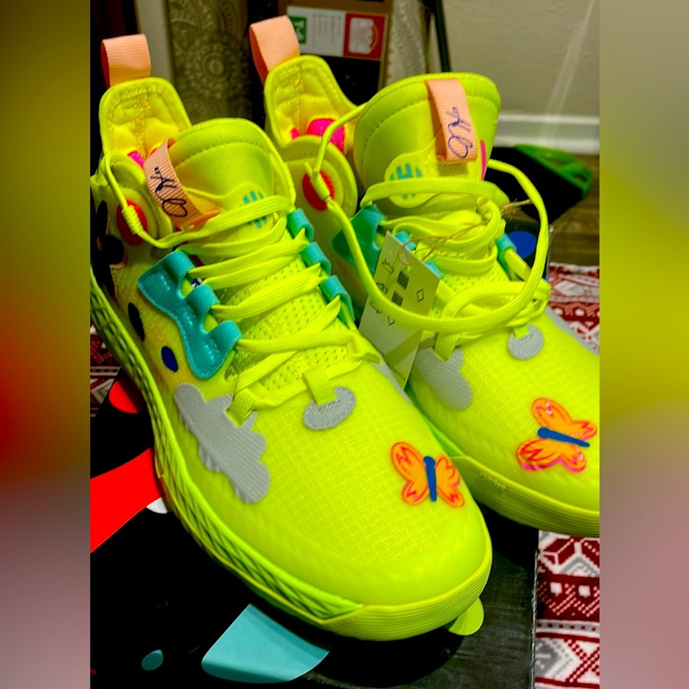Limited Edition Harden Vol 5 J